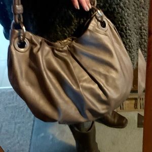 ‘Gorgeous Authentic Coach Full-grain Leather Purse with Strap’